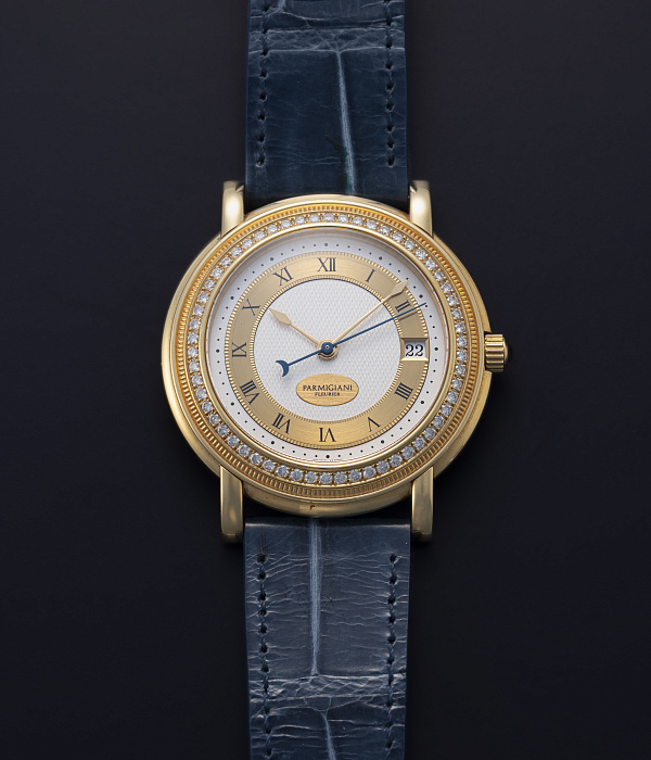 Toric in Yellow Gold with Diamonds