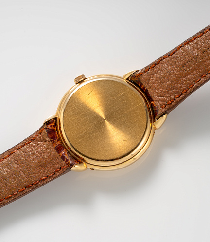 Reference 2 in Rose Gold with a Smiling Moon Phase/Face