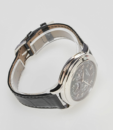 Perpetual Calendar Minute Repeater
