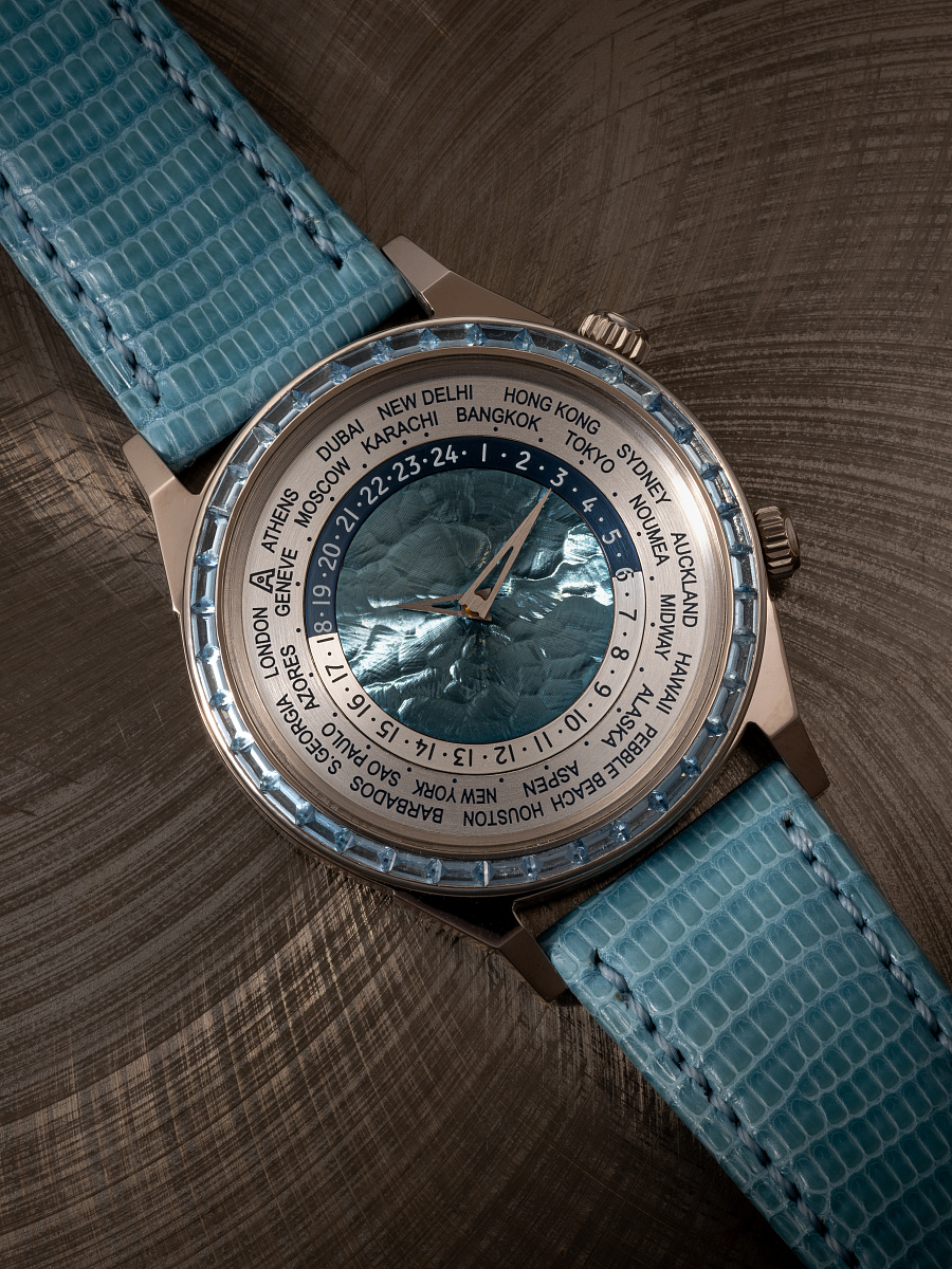 Tempus Terrea Worldtime Aquamarine in White Gold