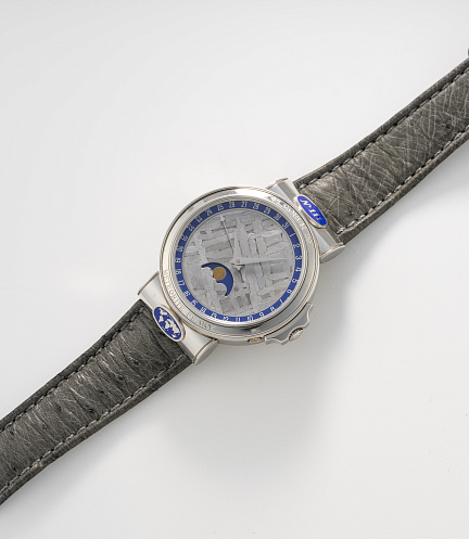 Meteorite Peary in Platinum