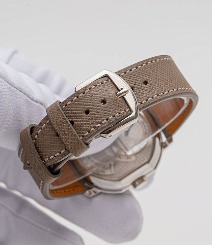 Regulateur Tourbillon in White Gold with Clous de Paris