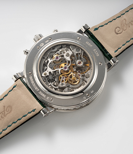 Classique Chronograph in White Gold