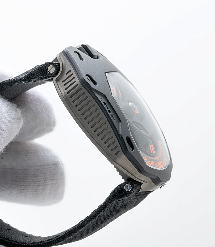 UR-105 Clockwork Orange