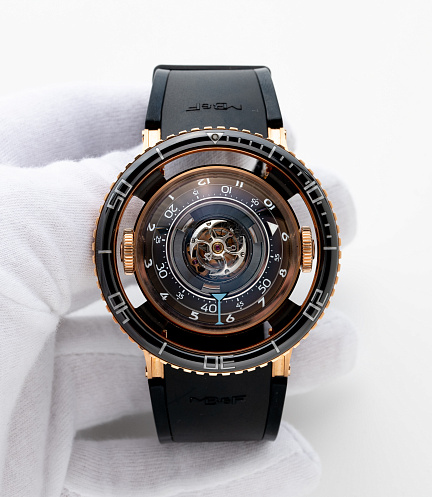 Horological Machinie 7 Aquapod Flying Tourbillon