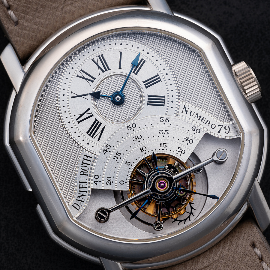 Regulateur Tourbillon in White Gold with Clous de Paris