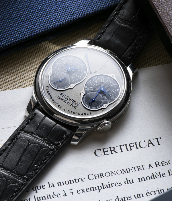 Chronomètre a Resonance in Platinum with Ruthenium Subdials "Pisa Edition"