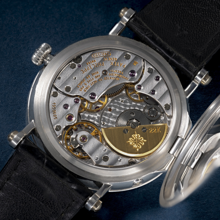 Moonphase Power Reserve in Platinum