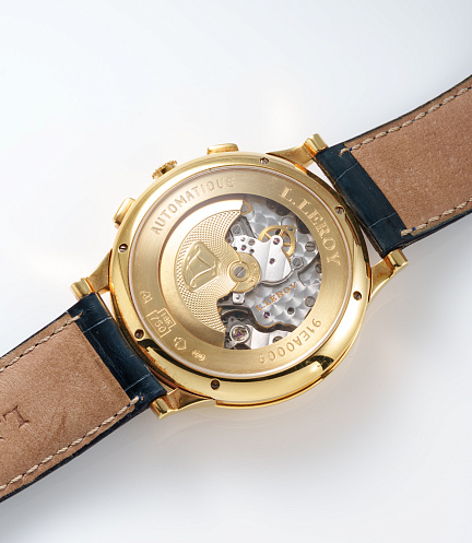 Osmior Chronograph in Yellow Gold