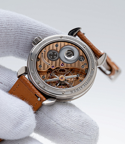 Vingt-8 in White Gold with White DIal