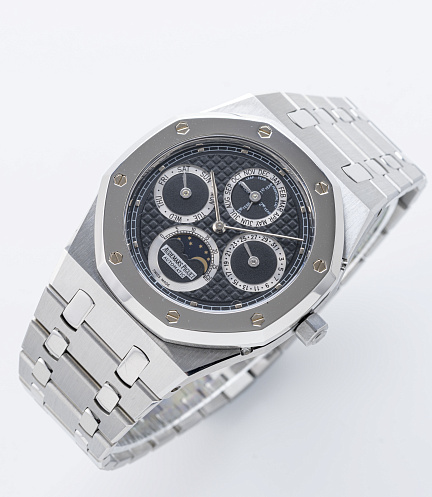 Royal Oak Perpetual Calendar in Steel and Platinum