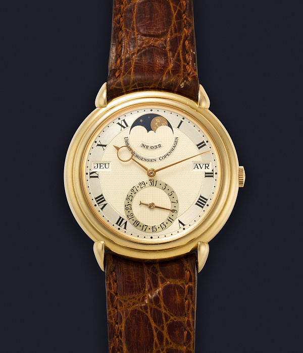Reference 2 in Rose Gold with a Smiling Moon Phase/Face