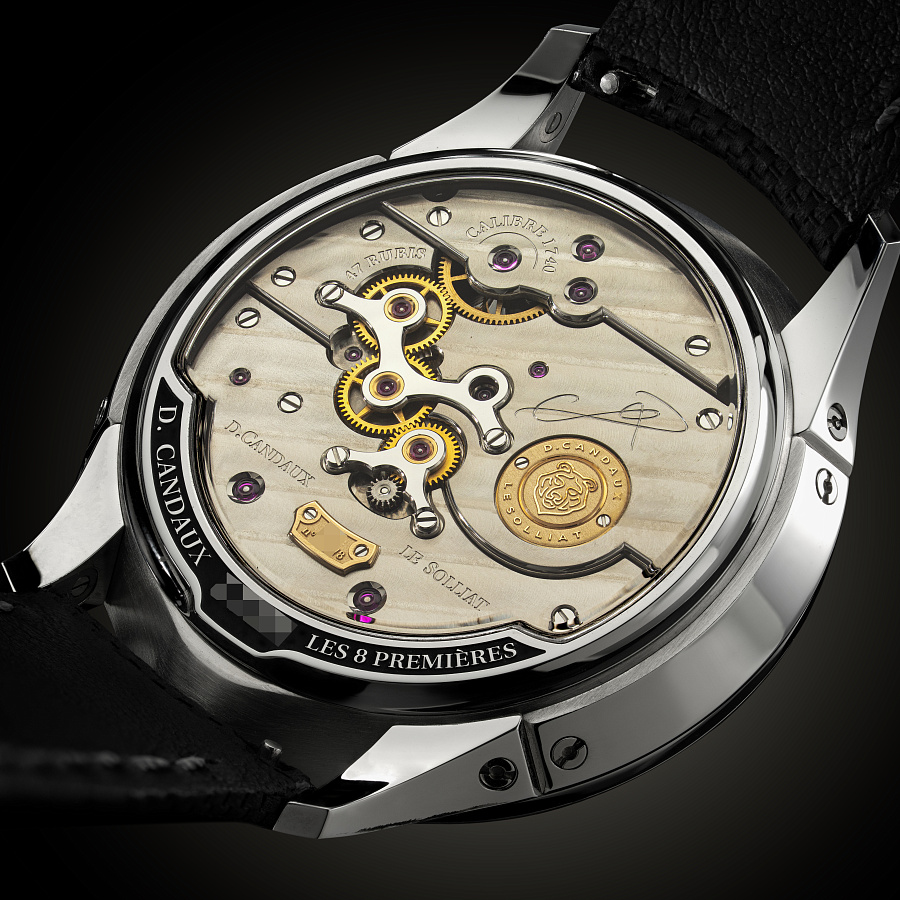 DC1 in Stainless Steel with Brushed Silver-Coloured Platinum Dial