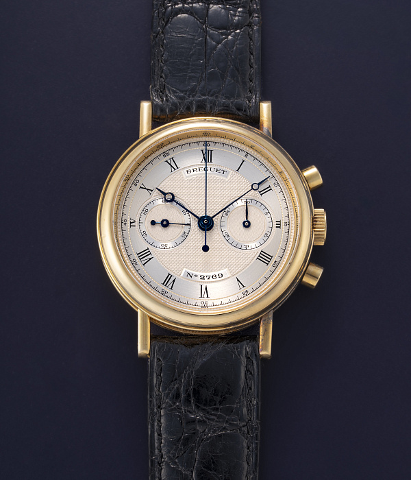 Classique Chronograph in Yellow Gold