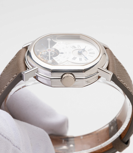 Regulateur Tourbillon in White Gold with Clous de Paris