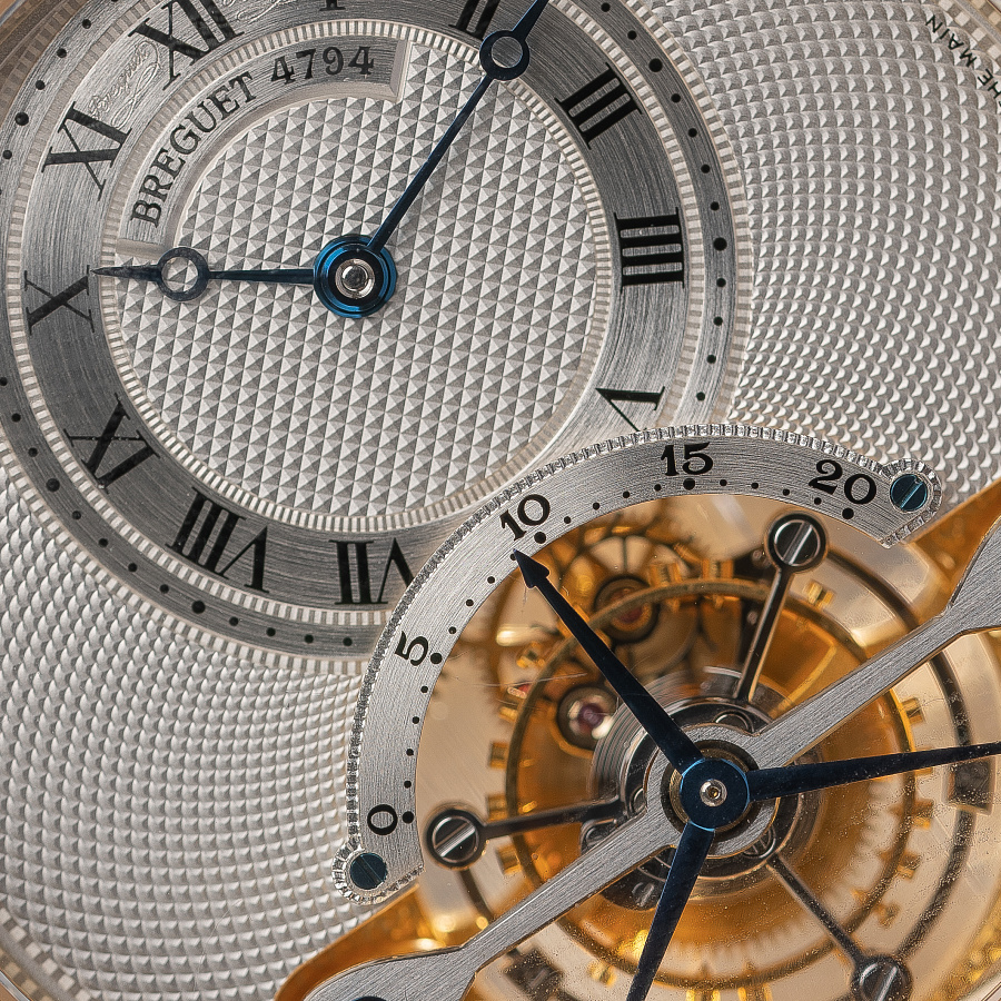 Classique Tourbillon in Yellow Gold on a Bracelet