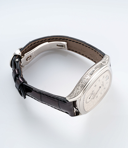 175th Anniversary Chiming Jump Hour in Platinum