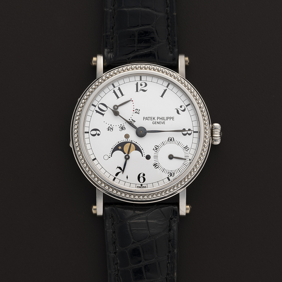 Moonphase Power Reserve in Platinum