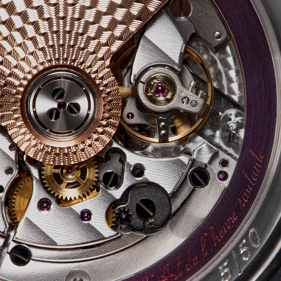 Jumping Hour in Platinum with Black Jade Stone Dial "L’Art de l’heure sautante"