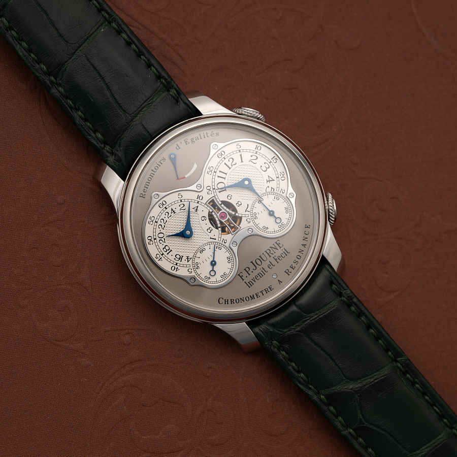 Chronometre a Resonance in Platinum