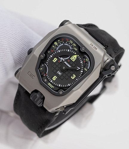 UR-EMC Time Hunter in Stainless Steel and Titanium
