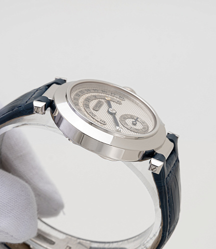 Pasha Jour et Nuit in White Gold by Svend Andersen