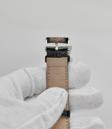 Chronometre Perpetual in White Gold