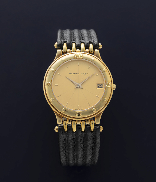Meridian in Yellow Gold