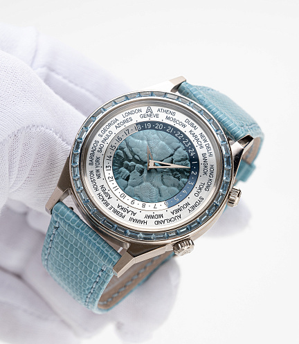 Tempus Terrea Worldtime Aquamarine in White Gold