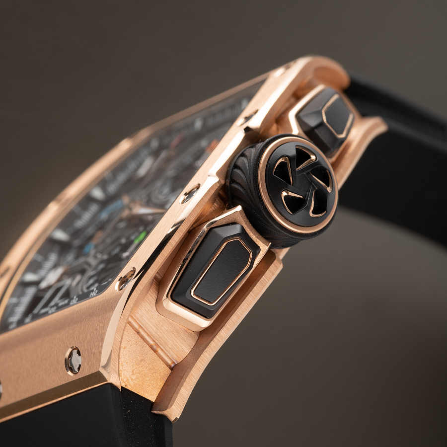 Automatic Winding Lifestyle Flyback Chronograph