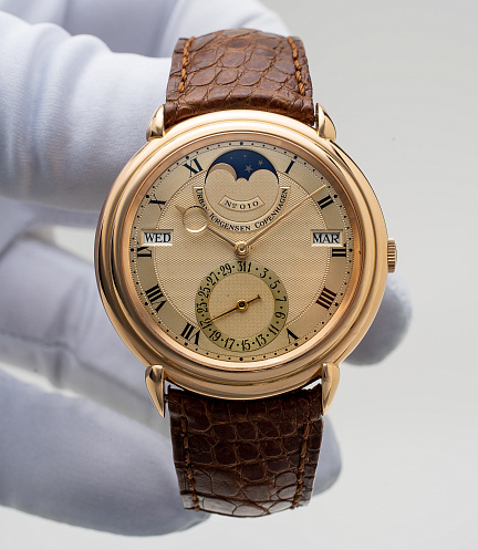 Early Reference 2 in Rose Gold with Dore Dial