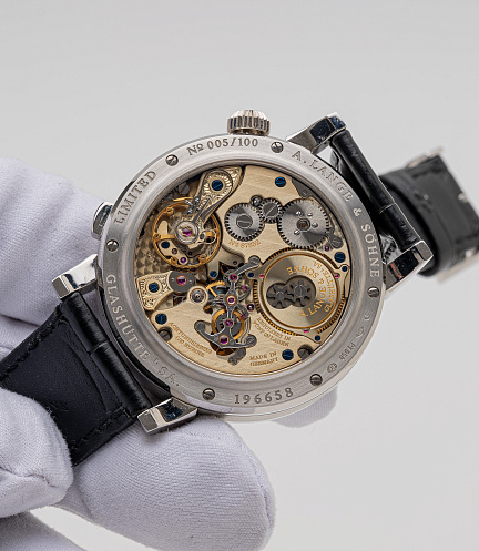 Zeitwerk Striking Time in Platinum