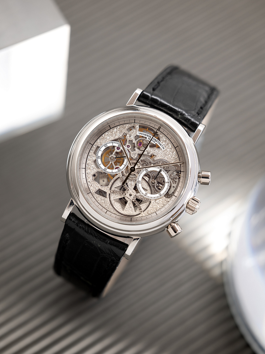 Les Historiques Chronograph in Platinum
