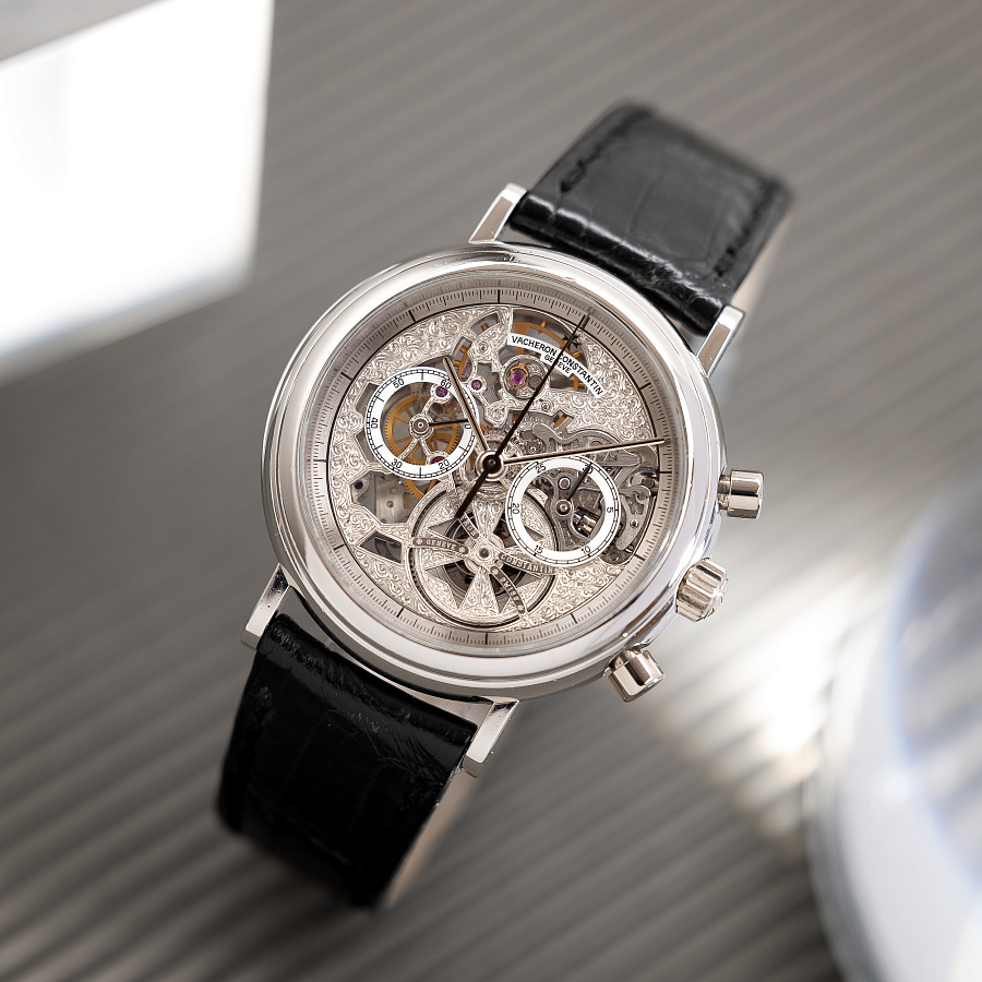 Les Historiques Chronograph in Platinum