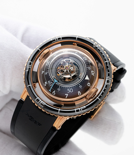 Horological Machinie 7 Aquapod Flying Tourbillon