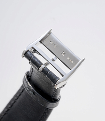 Zeitwerk in White Gold