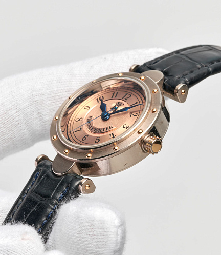 Classic in White Gold with Salmon Dial