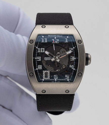 RM 005 in Titanium
