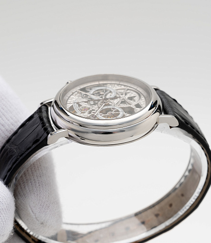 Les Historiques Chronograph in Platinum