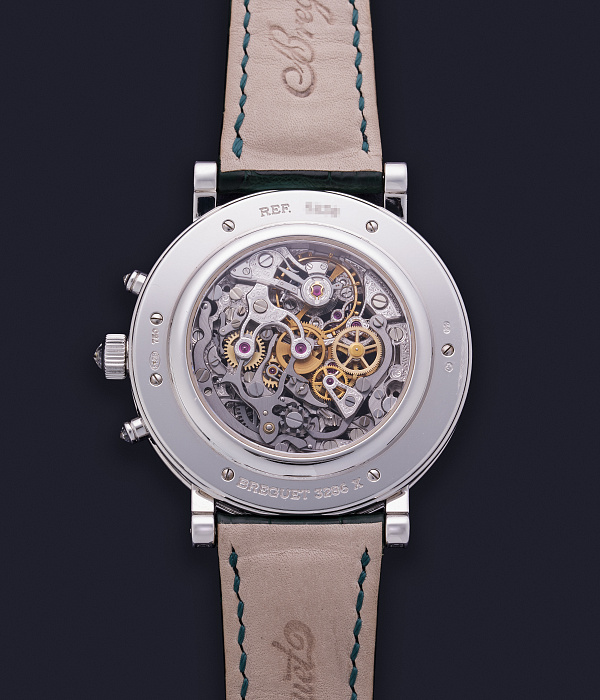 Classique Chronograph in White Gold