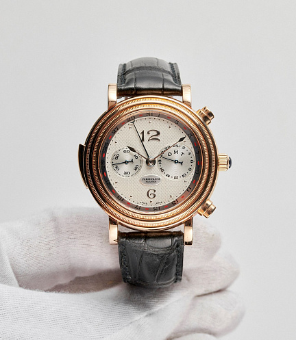 Toric Minute Repeater GMT in Rose Gold