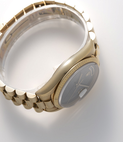 Day-Date born with Onyx Dial mentioned in Papers