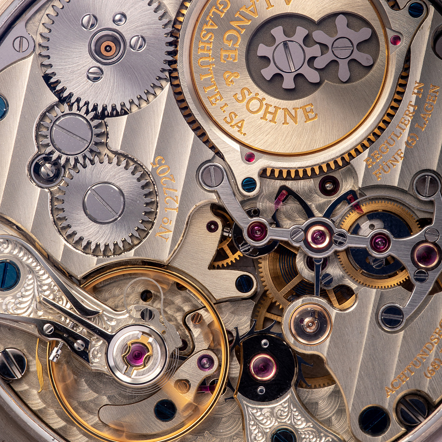 Zeitwerk in White Gold