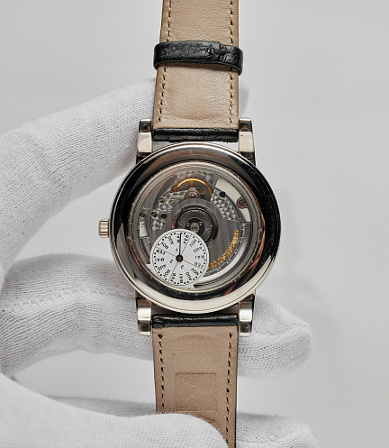 Chronometre Perpetual in White Gold