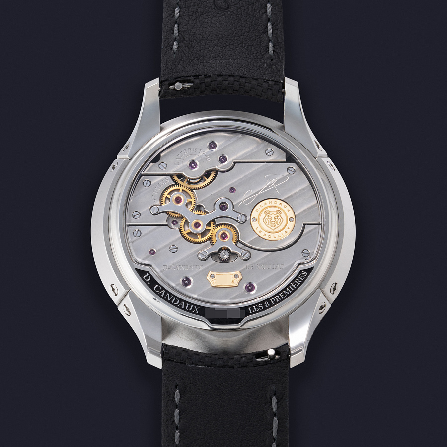 DC1 in Stainless Steel with Brushed Silver-Coloured Platinum Dial