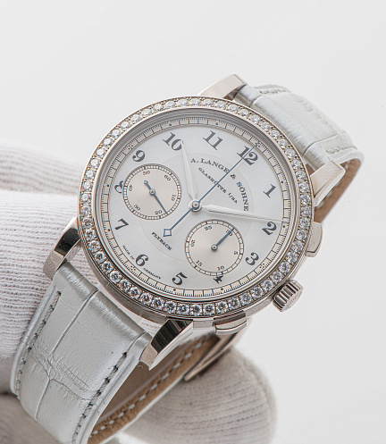 1815 Chronograph with MOP Dial and Diamonds Bezel