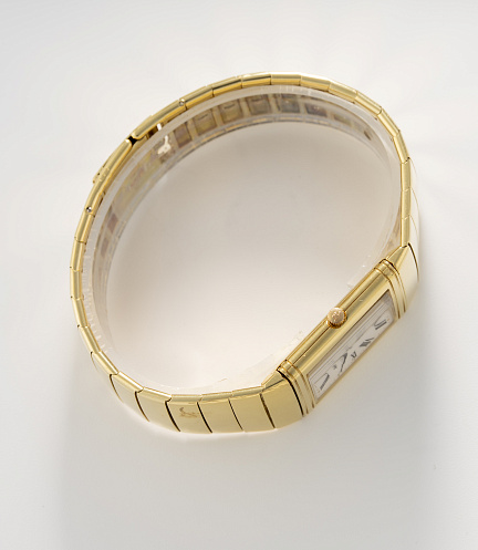 Reverso in Yellow Gold on a Bracelet