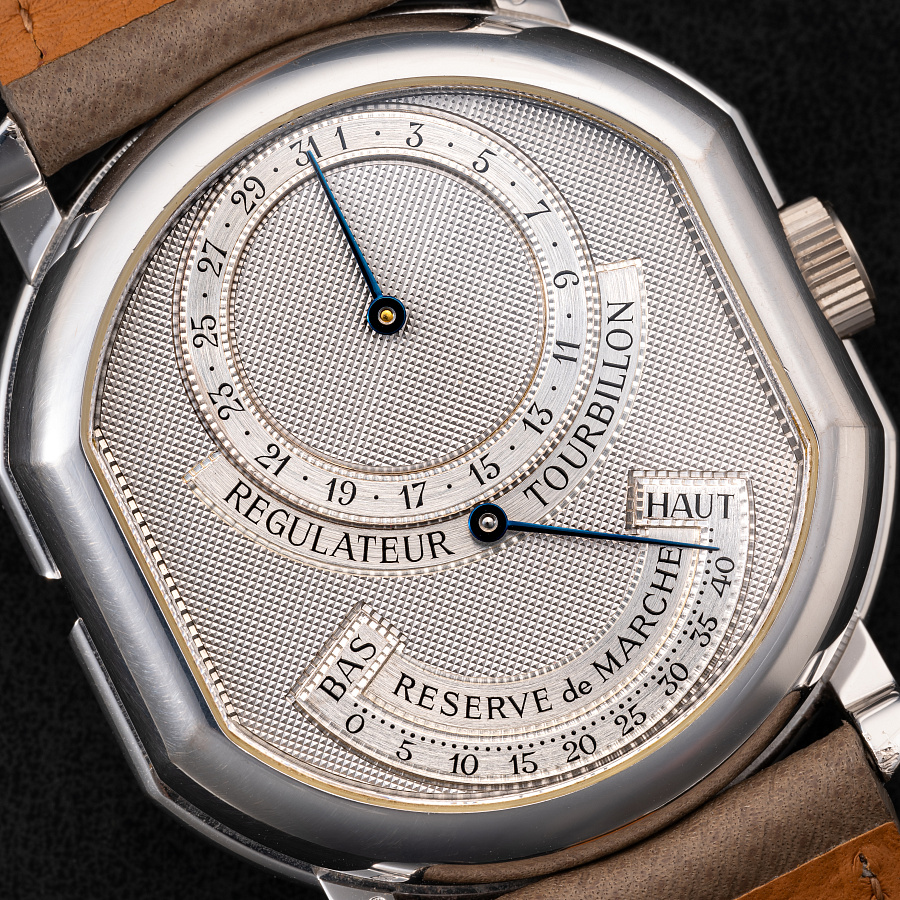 Regulateur Tourbillon in White Gold with Clous de Paris