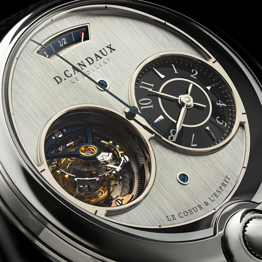 DC1 in Stainless Steel with Brushed Silver-Coloured Platinum Dial