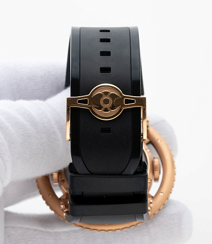 Horological Machinie 7 Aquapod Flying Tourbillon